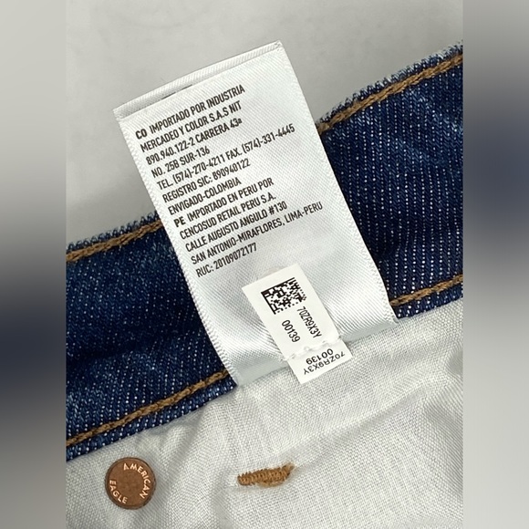 American Eagle Mom Short - Stretch - Picture 9 of 9